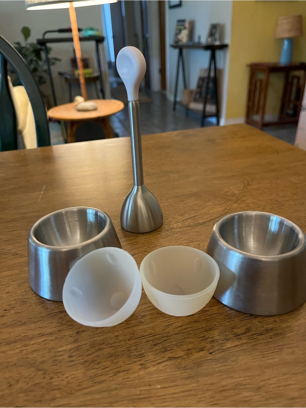 Stainless Steel Egg Cups with White Silicone Inserts and Egg Topper